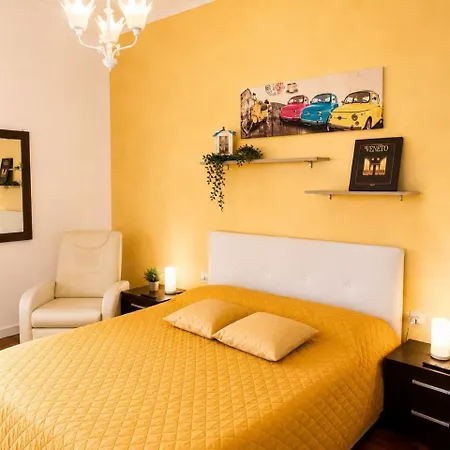 Chiarano Typical Venetian 2 King Size Bed تريفيزو